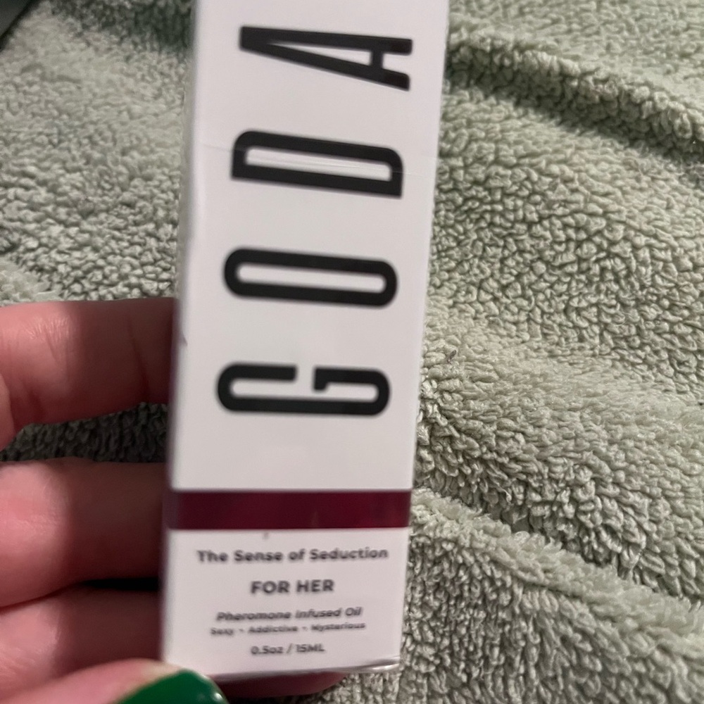 GODA Pheromone-Infused Oil for Her